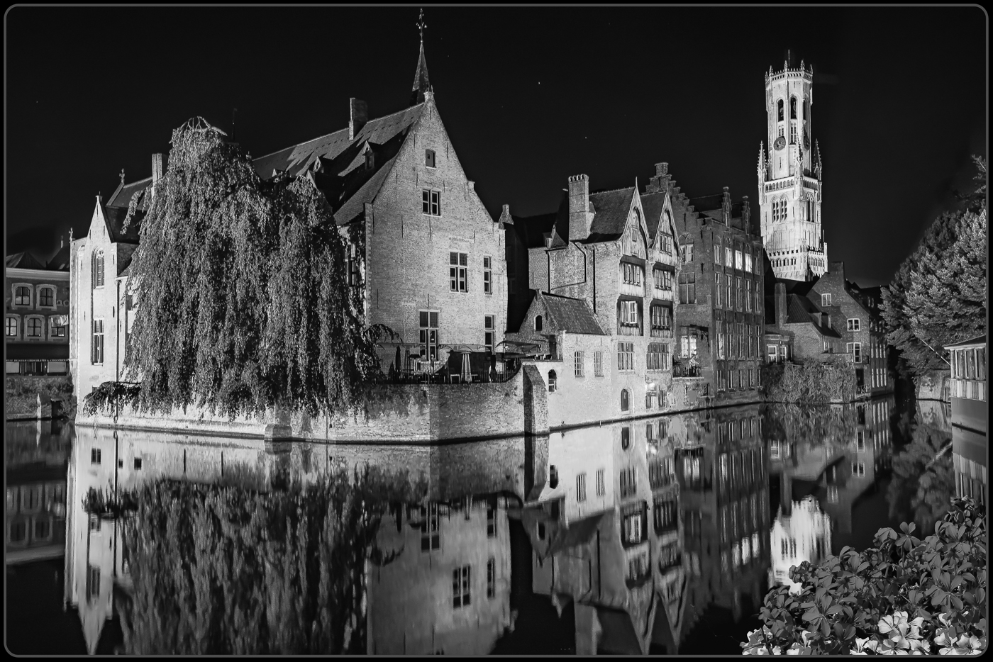 Reflections In Bruge - Gary Hill